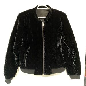 BANANA REPUBLIC Diamond Quilted Velvet Bomber Jackett Black